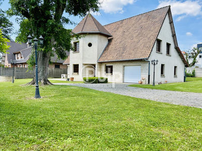 Pavillon - 170 m² - 8 pièces