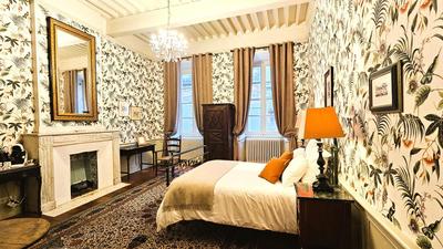 Maison - 580 m² - 16 pièces