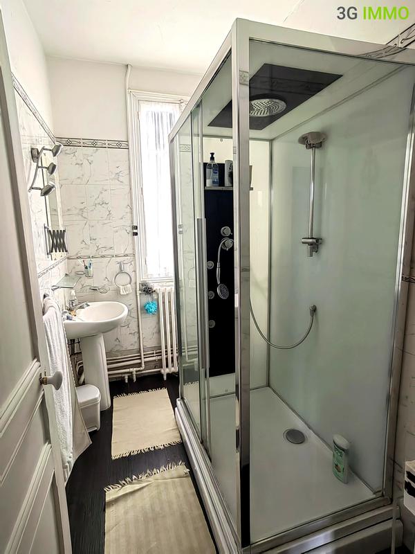 Maison - 95 m² - 5 pièces