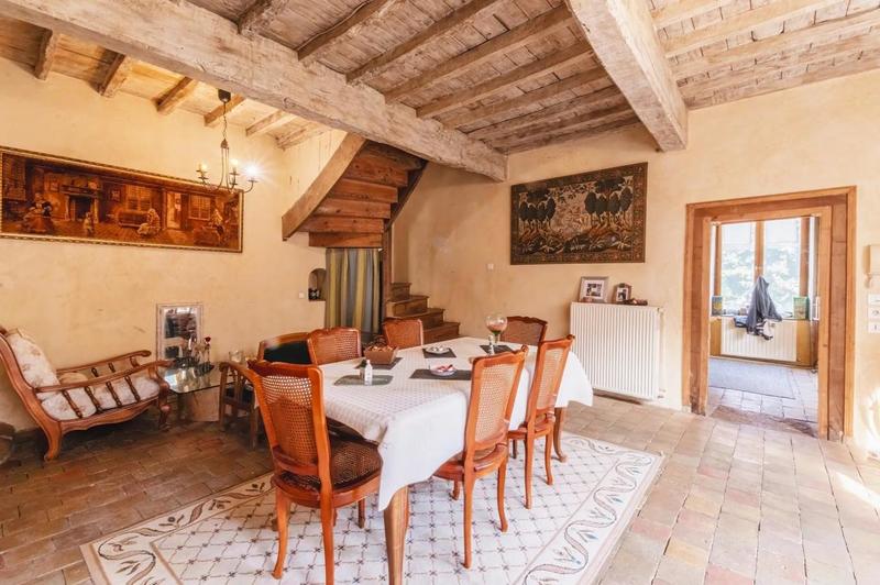 Maison - 275 m² - 7 pièces