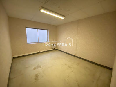 Local commercial - 292 m² - 4 pièces