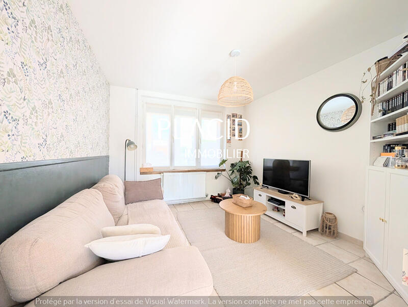 Maison - 93 m² - 4 pièces