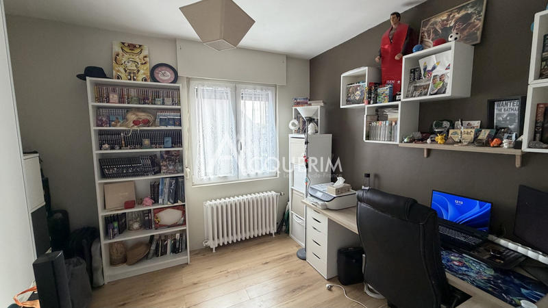 Maison traditionnelle - 102 m² - 5 pièces