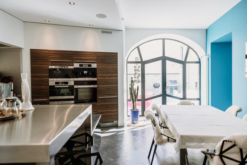 Maison contemporaine - 355 m² - 10 pièces