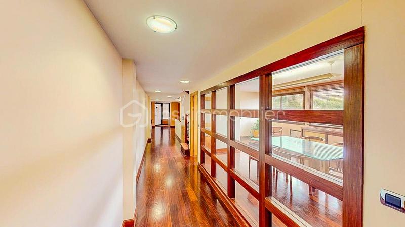 Bureau - 262 m² - 9 pièces