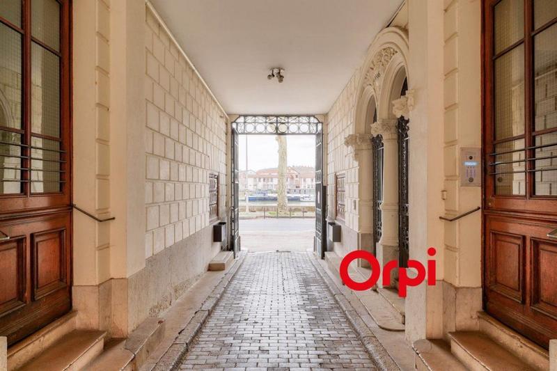 Appartement - 71 m² - 2 pièces