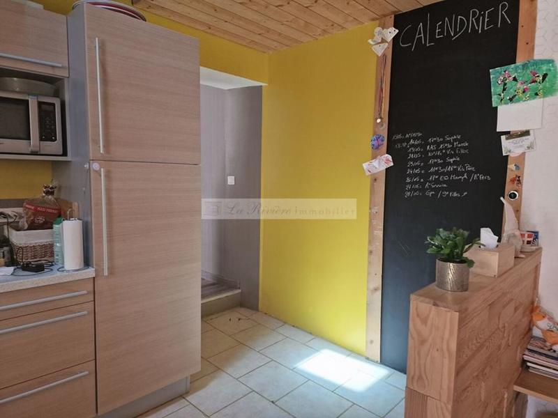 Maison - 208 m² - 9 pièces