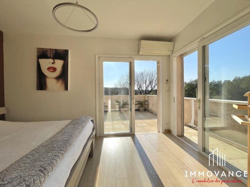 Villa - 200 m² - 8 pièces