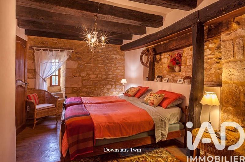 Maison - 140 m² - 5 pièces