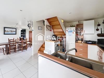 Maison - 98 m² - 6 pièces