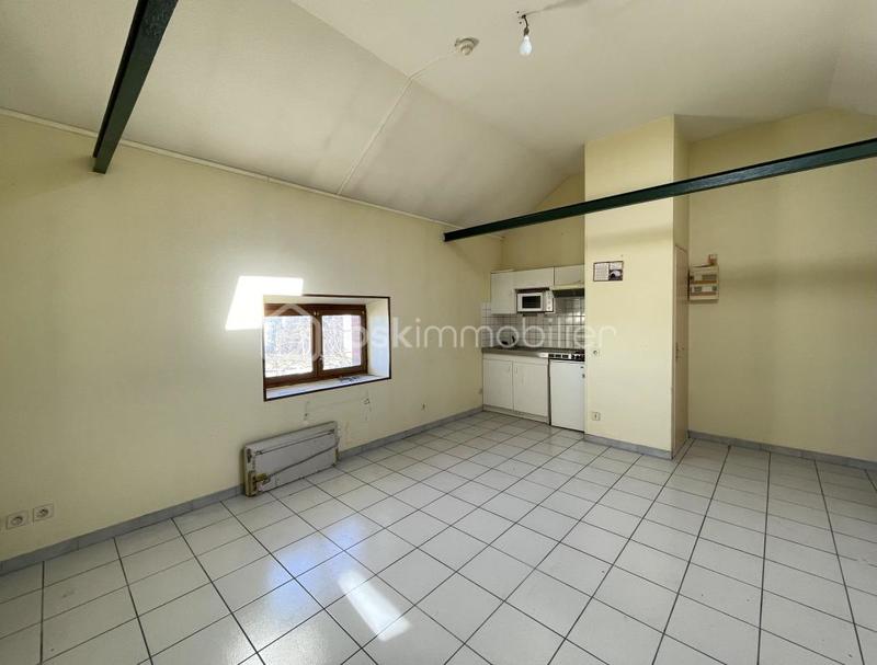 Immeuble - 1 600 m² - 12 pièces