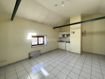 Immeuble - 1 600 m² - 12 pièces