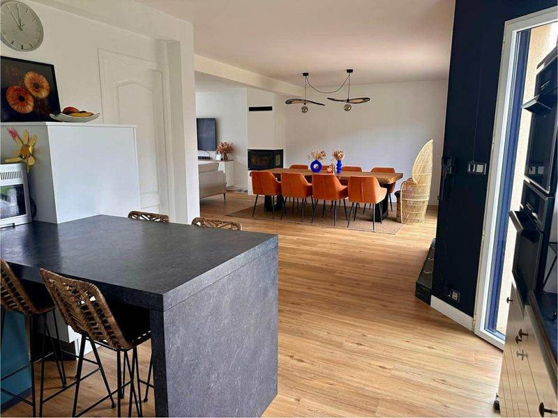 Maison - 136 m² - 6 pièces