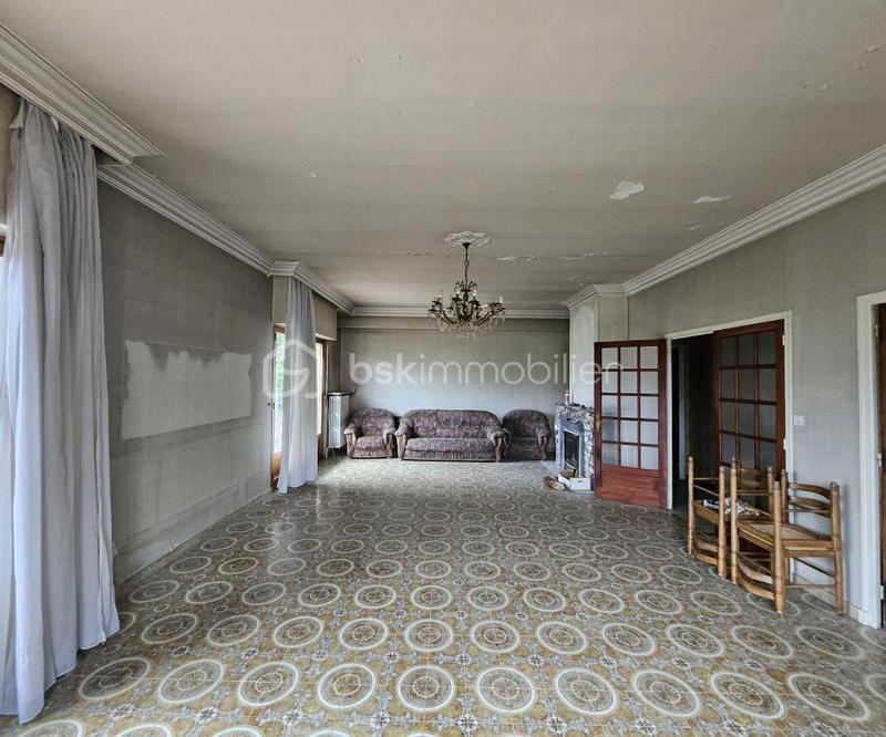 Maison - 170 m² - 7 pièces