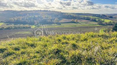 Terrain constructible - 2 400 m²