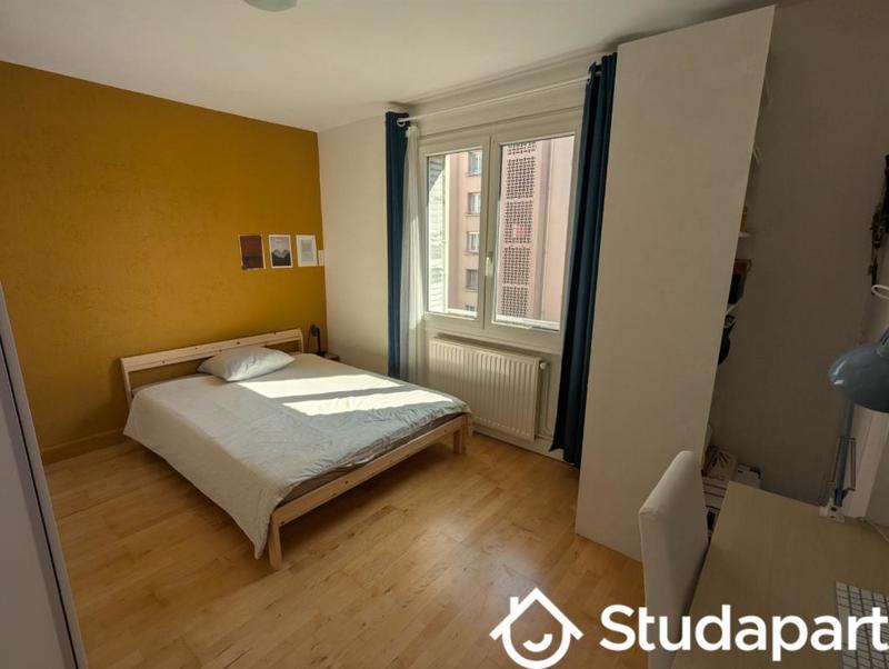 Chambre - 10 m² - 1 pièce