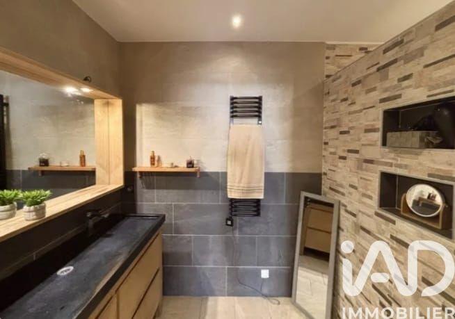 Maison - 147 m² - 7 pièces