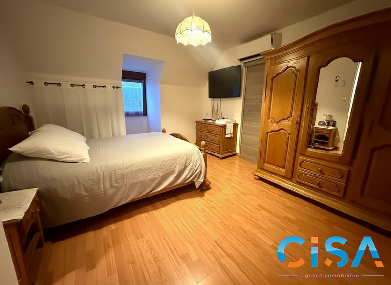 Maison traditionnelle - 135 m² - 6 pièces