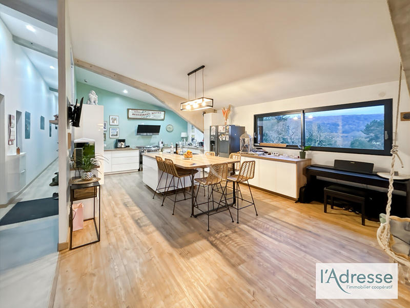 Local d'activité / Entrepôt - 2 000 m² - 5 pièces