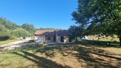 Maison - 88 m² - 4 pièces