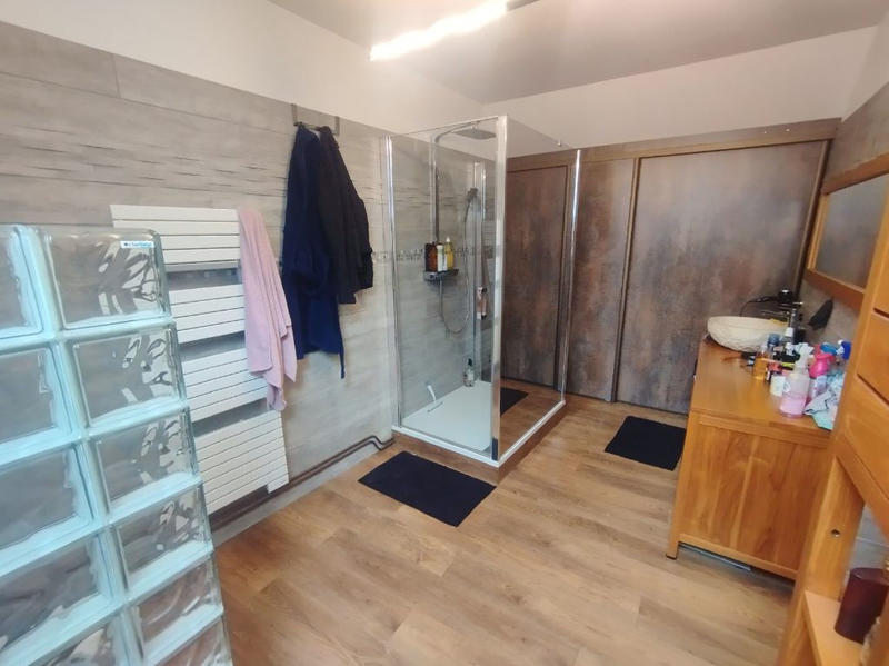 Maison - 167 m² - 6 pièces