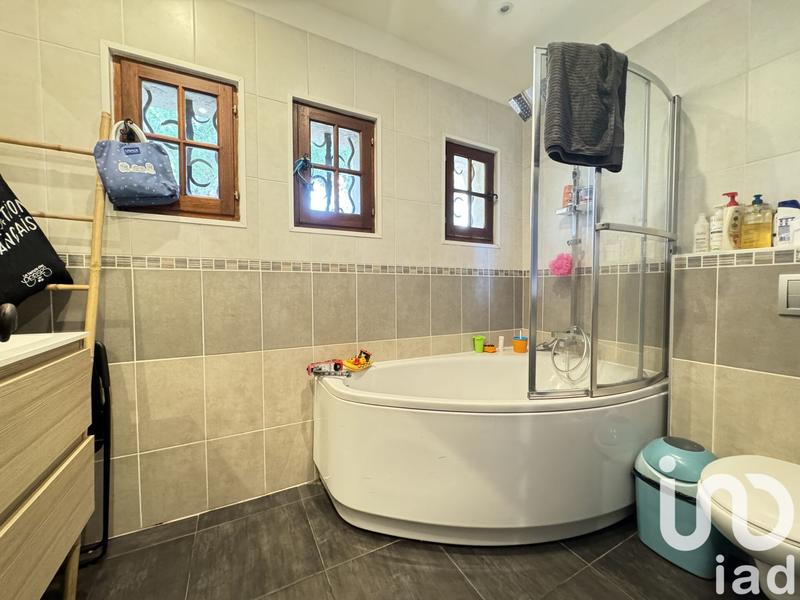 Maison - 110 m² - 4 pièces