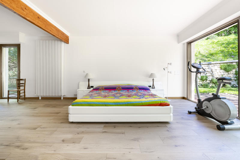 Maison - 753 m² - 15 pièces