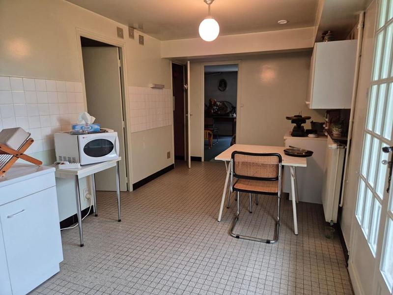 Maison - 188 m² - 8 pièces