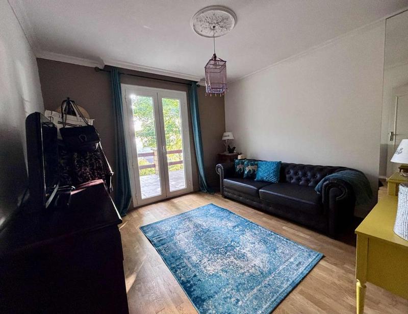 Maison - 82 m² - 5 pièces