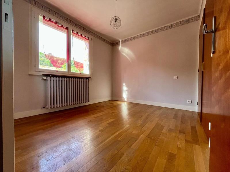 Maison - 170 m² - 6 pièces