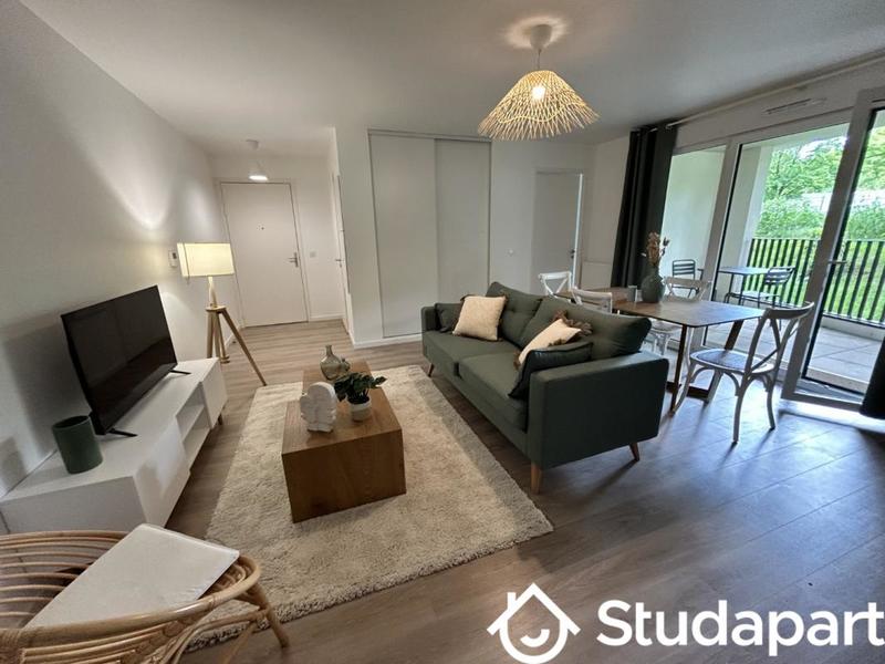 Chambre - 11 m² - 1 pièce