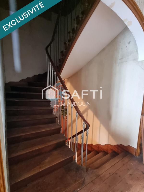 Maison - 293 m² - 11 pièces