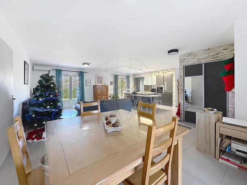 Maison - 128 m² - 4 pièces