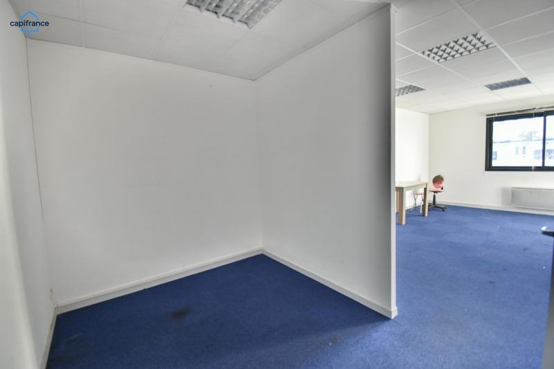 Bureau - 91 m² - 5 pièces