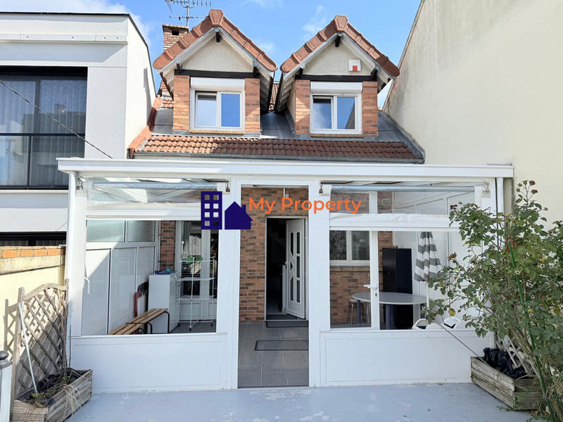 Maison - 98 m² - 6 pièces