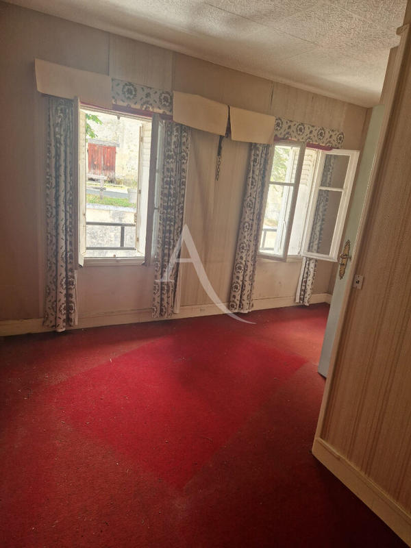 Maison - 140 m² - 4 pièces