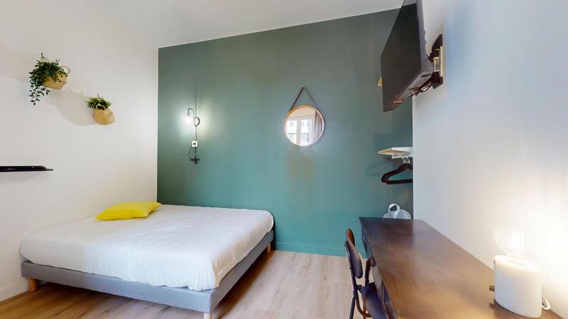 Maison en pierre - 164 m² - 9 pièces