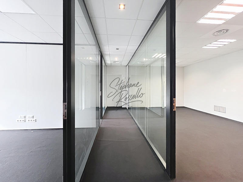 Bureau - 71 m² - 4 pièces