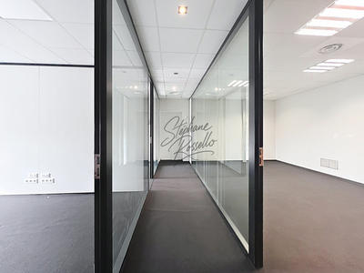 Bureau - 71 m² - 4 pièces