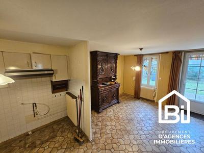 Maison de bourg - 150 m² - 7 pièces