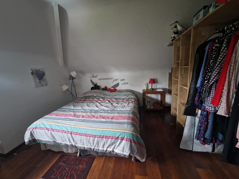 Maison traditionnelle - 200 m² - 8 pièces