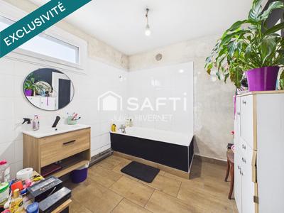 Maison - 88 m² - 4 pièces