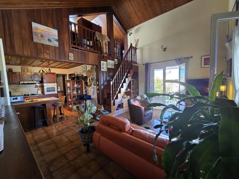 Maison - 100 m² - 5 pièces