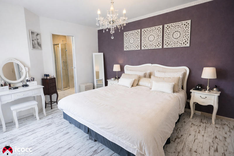 Maison - 174 m² - 10 pièces