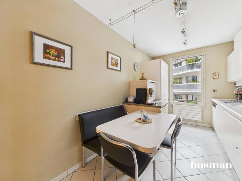 Appartement - 95 m² - 4 pièces