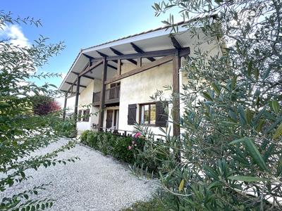 Villa - 187 m² - 7 pièces