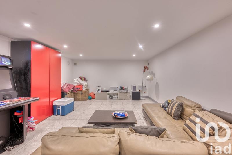 Maison - 169 m² - 8 pièces