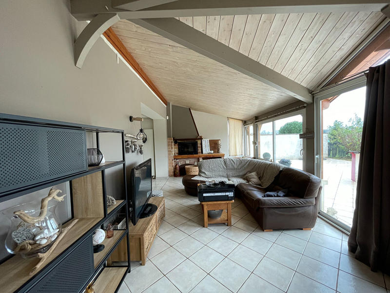 Maison - 259 m² - 9 pièces