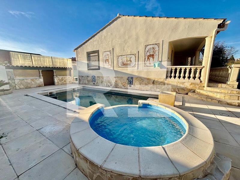 Maison traditionnelle - 116 m² - 6 pièces