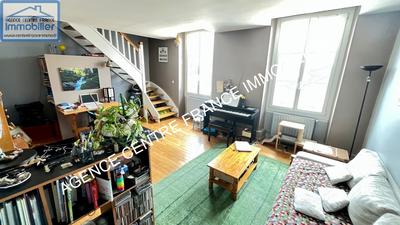 Appartement - 102 m² - 4 pièces